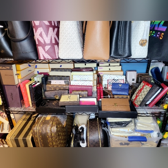 🌻P.S.LIKE.SHARE.NOTIFY When I GO on LIVE🌻 - Picture 15 of 17